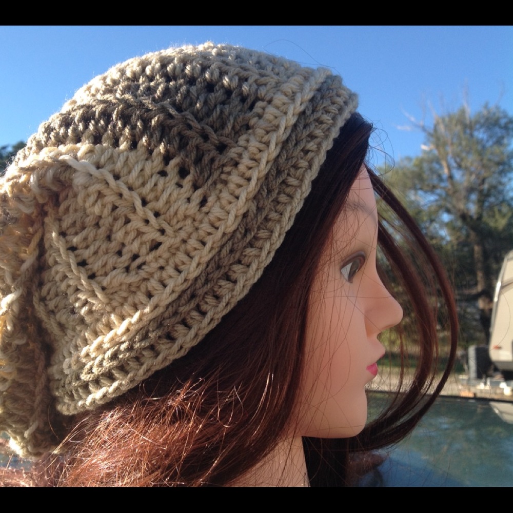 Crochet slouchy beanie. NWOT